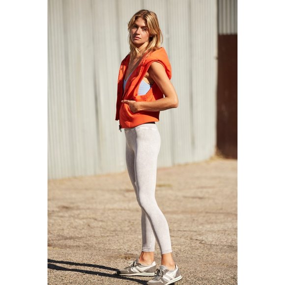 NWT FP Movement Nature Seeker Puffer Vest / - Picture 4 of 6